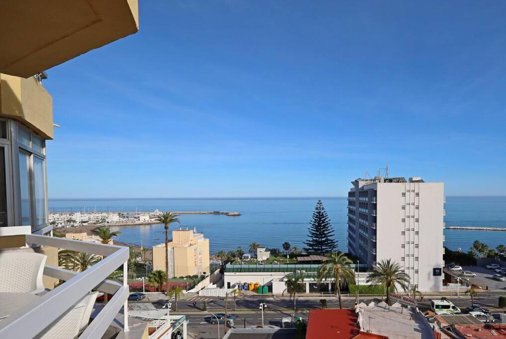 ベナルマデナVistas Al Mar Y Al Puerto Deportivoアパートメント エクステリア 写真