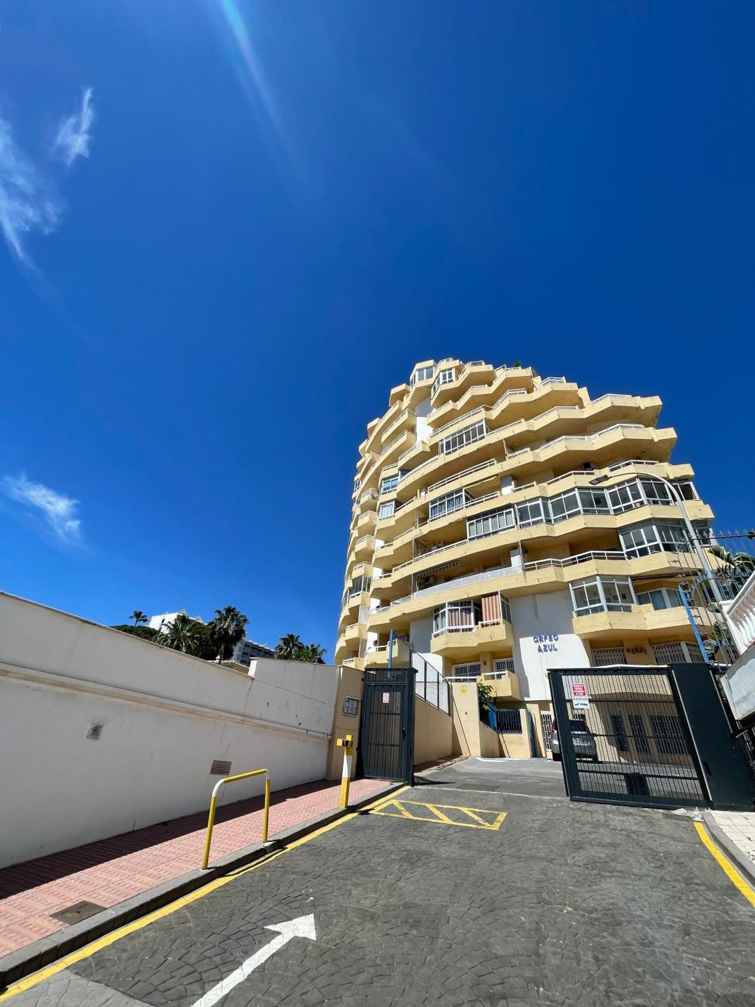 ベナルマデナVistas Al Mar Y Al Puerto Deportivoアパートメント エクステリア 写真